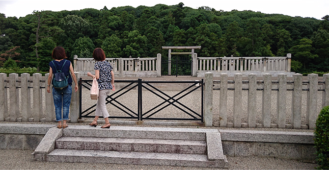 写真：応神天皇陵古墳