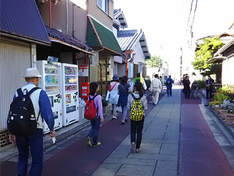 写真：古墳のふせんと展示POP