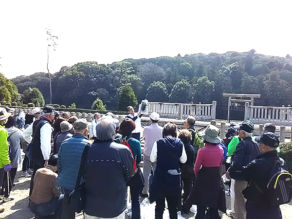写真：第7回古市古墳群ウォーク＆クリーンの様子